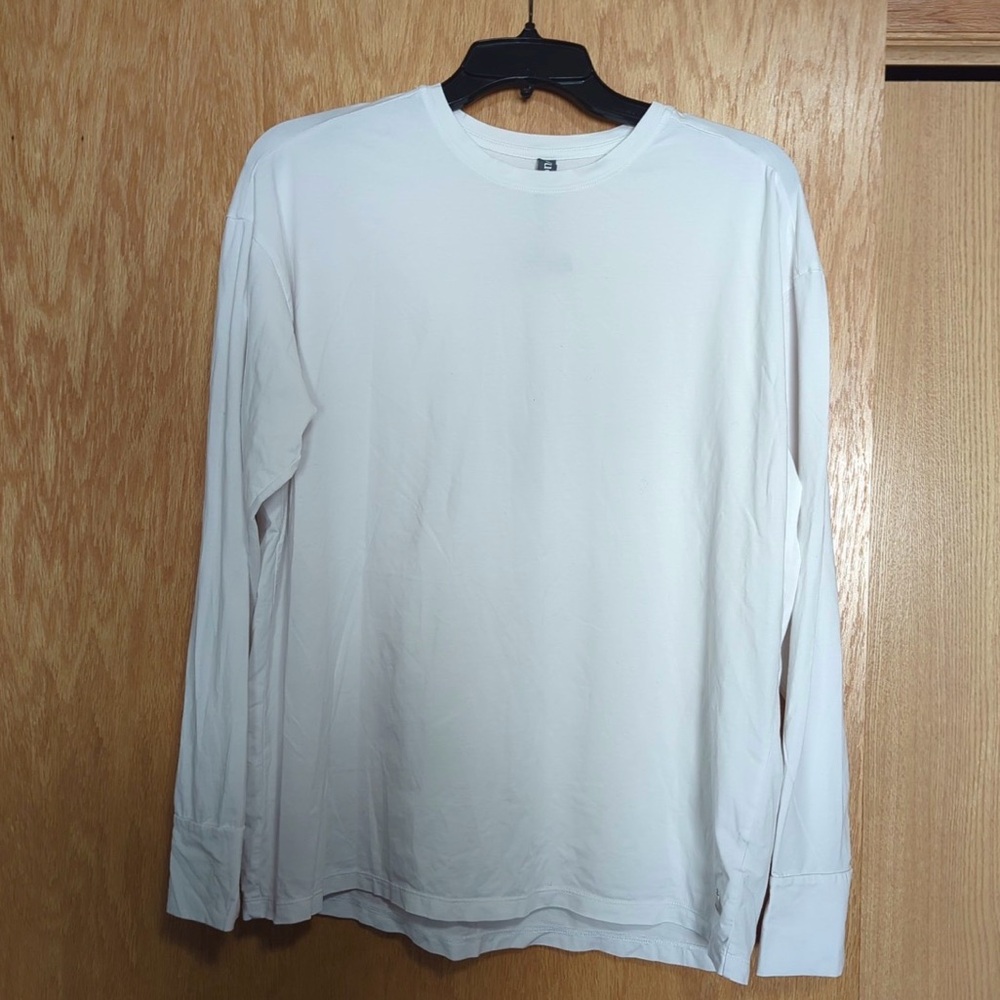 Vuori long sleeve crew neck Women’s Xs